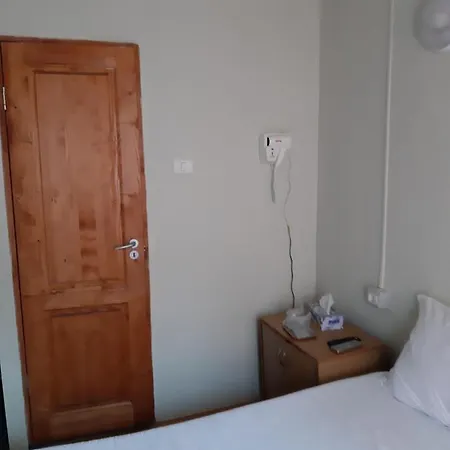 בית הארחה Casa Silvian קונסטנצה