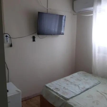 Casa Silvian בית הארחה *